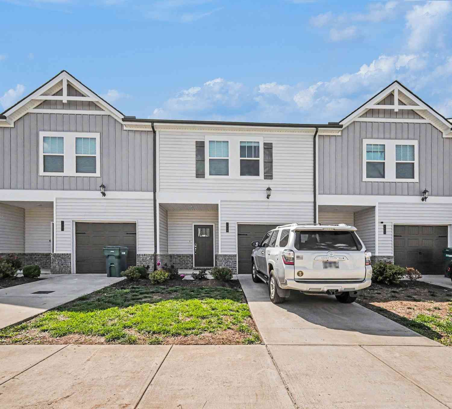 Townhouse For Sale - 1539 Olympic Lane<br/> Lebanon, TN 37087