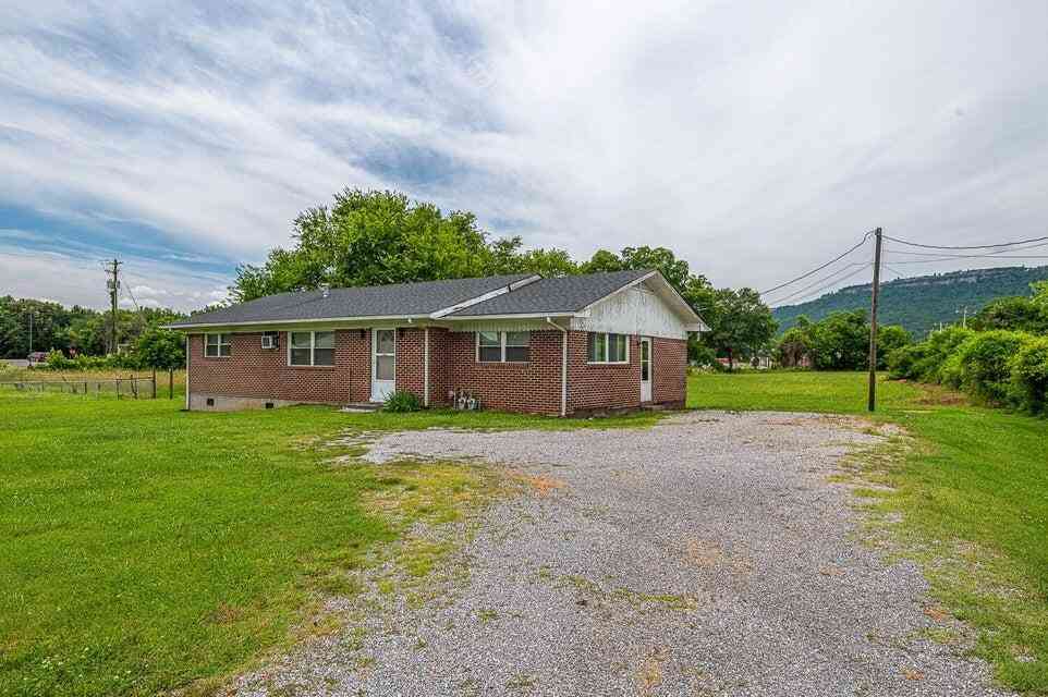 Homes For Sale - 175 Turner Avenue<br/> Jasper, TN 37347