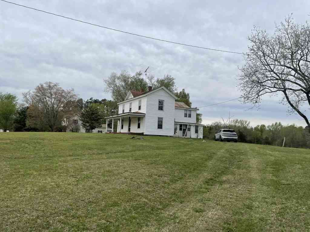 Homes For Sale - 5424 Fort Mitchell Dr<br/> Chase City, VA 23924
