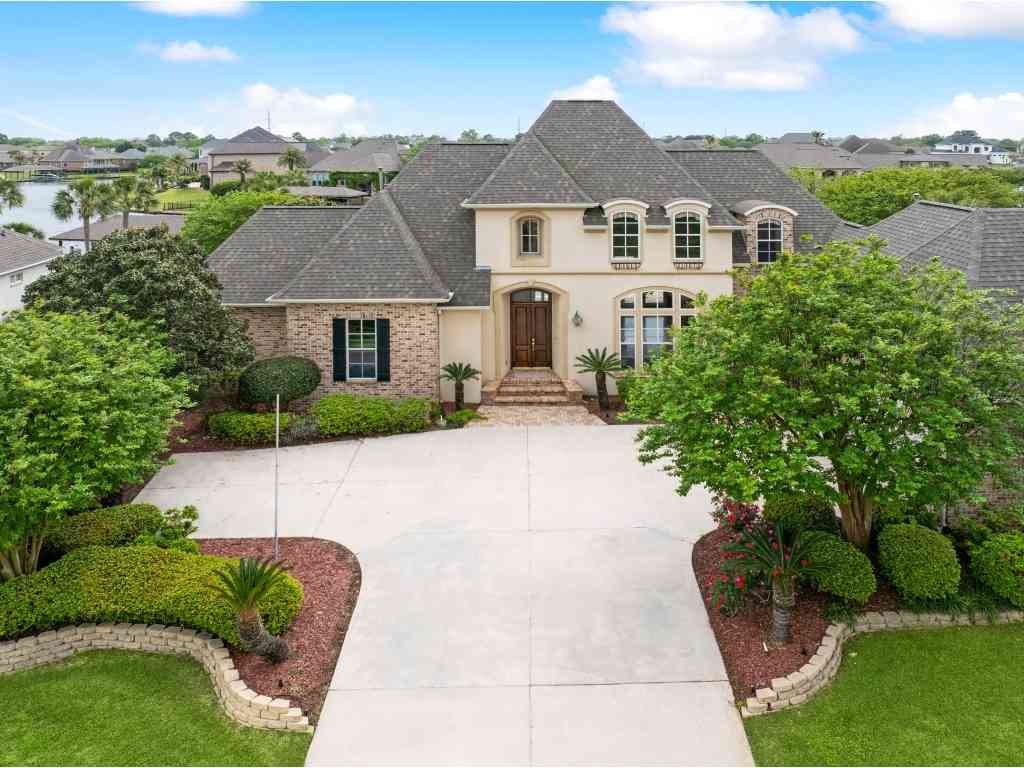 Homes For Sale - 172 Islander Dr<br/> Slidell, LA 70458