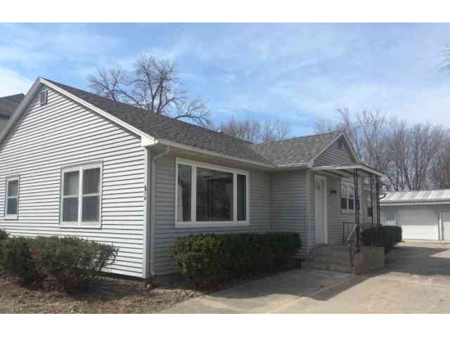 Homes For Sale - 508 2nd St<br/> Sioux Rapids, IA 50585