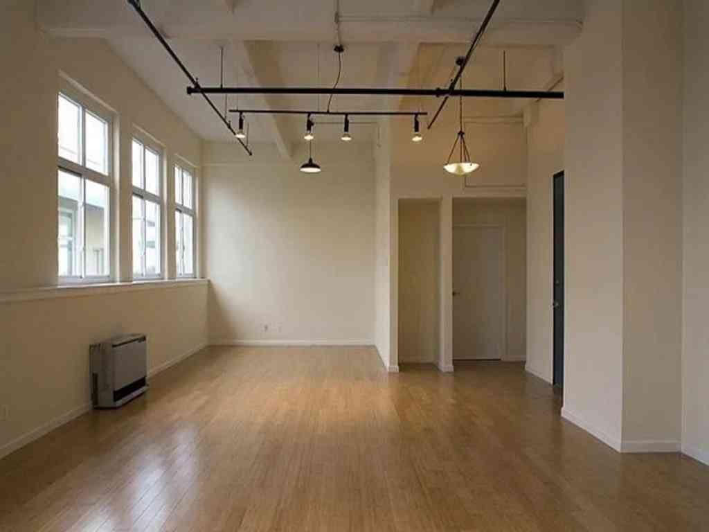 Homes For Sale - 231 Norman Ave<br/> Brooklyn, NY 11222