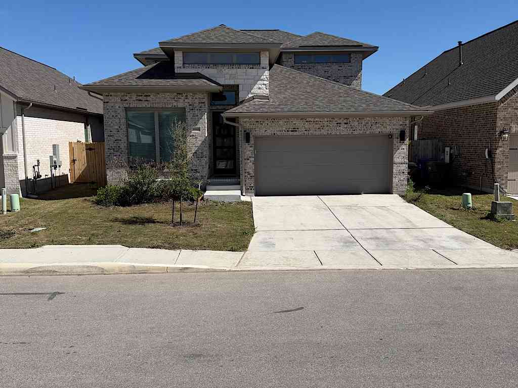 Homes For Sale - 9918 Monstenco Trl<br/> San Antonio, TX 78254