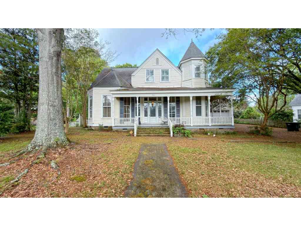 Homes For Sale - 714 3rd St<br/> Mccomb, MS 39648