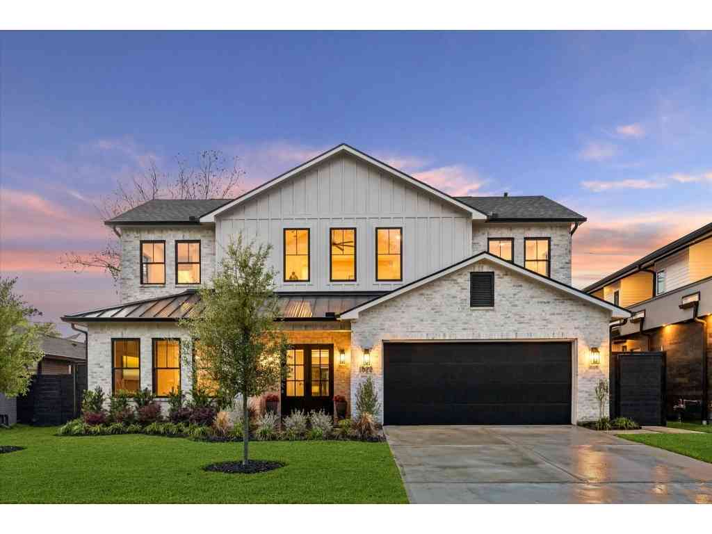Homes For Sale - 1522 Thornton Rd<br/> Houston, TX 77018
