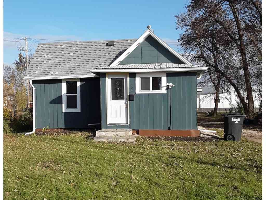 Homes For Sale - 321 19th St N<br/> Fargo, ND 58102