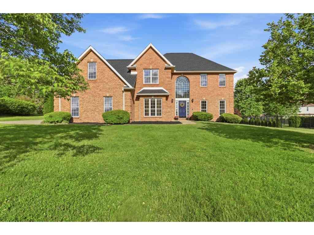 Homes For Sale - 2006 Salisbury Way<br/> Hurricane, WV 25526