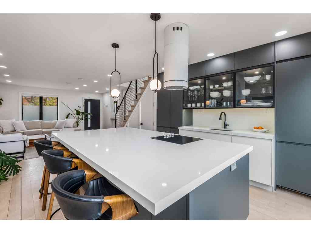 Homes For Sale - 1712 Dekalb Ave<br/> Brooklyn, NY 11237