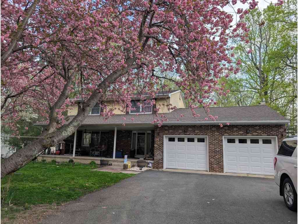 Homes For Sale - 11 Bright Rd<br/> New Egypt, NJ 08533
