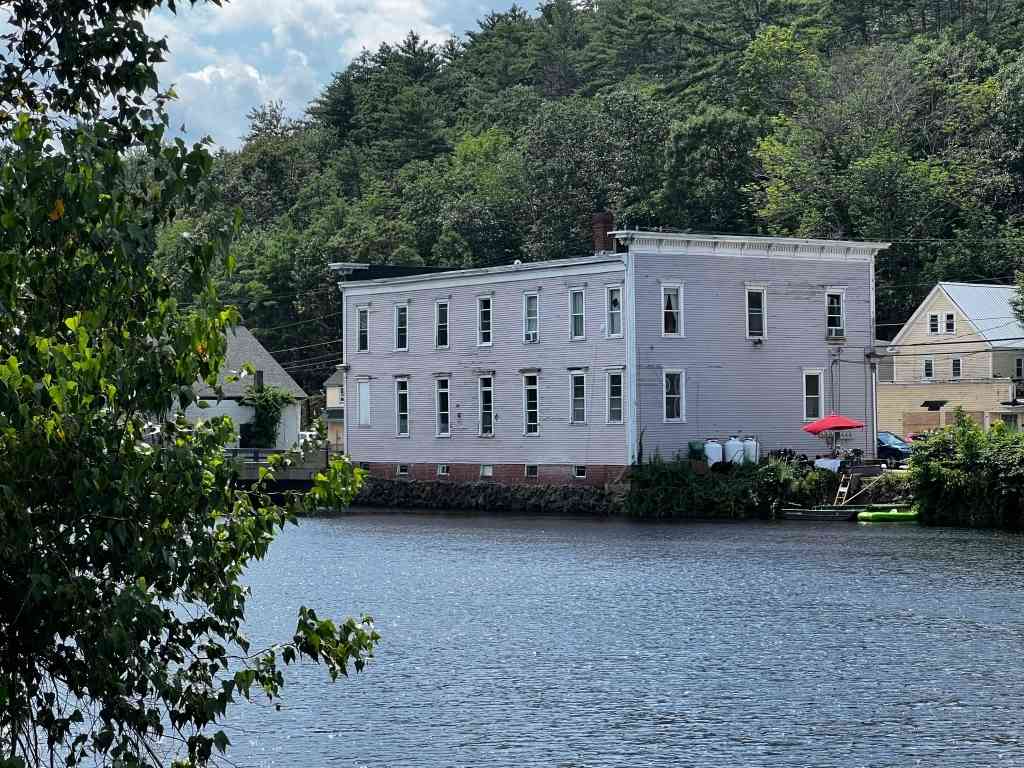 Homes For Sale - 552 White Mountain Hwy<br/> Milton, NH 03851
