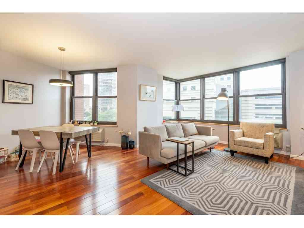 Homes For Sale - 102 Christopher Columbus Dr401<br/> Jersey City, NJ 07302