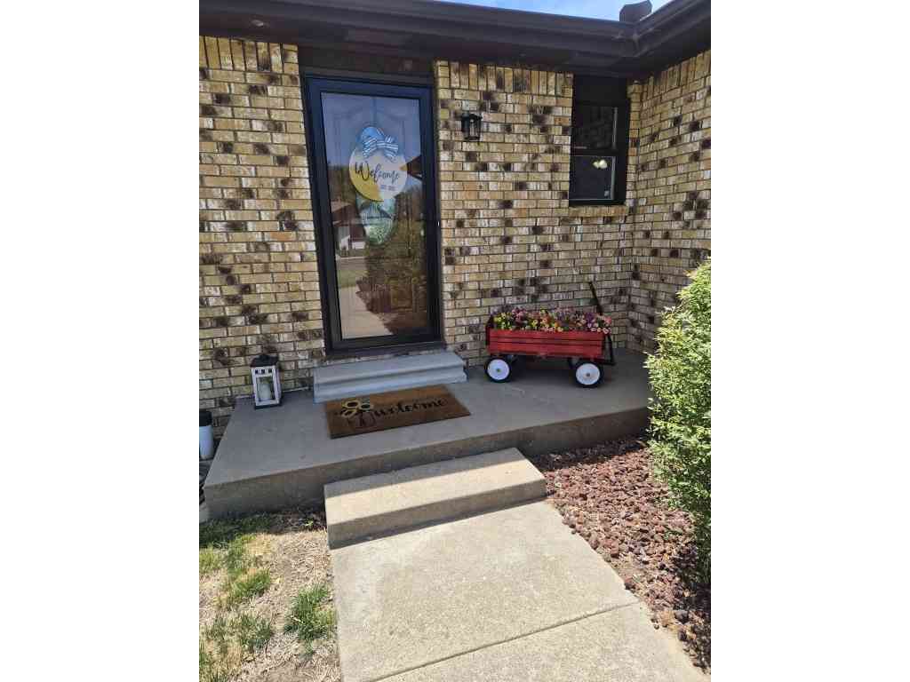 Homes For Sale - 2000 Windsor Ln<br/> Liberal, KS 67901