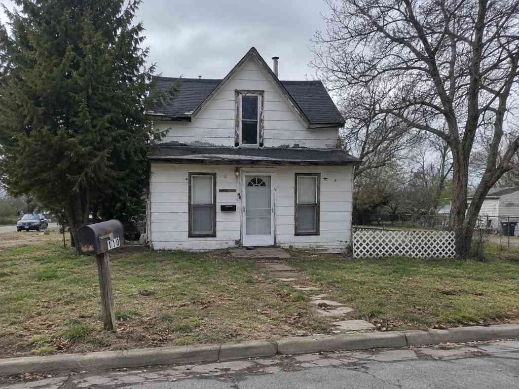 Homes For Sale - 110 N Railroad Ave<br/> Joplin, MO 64801