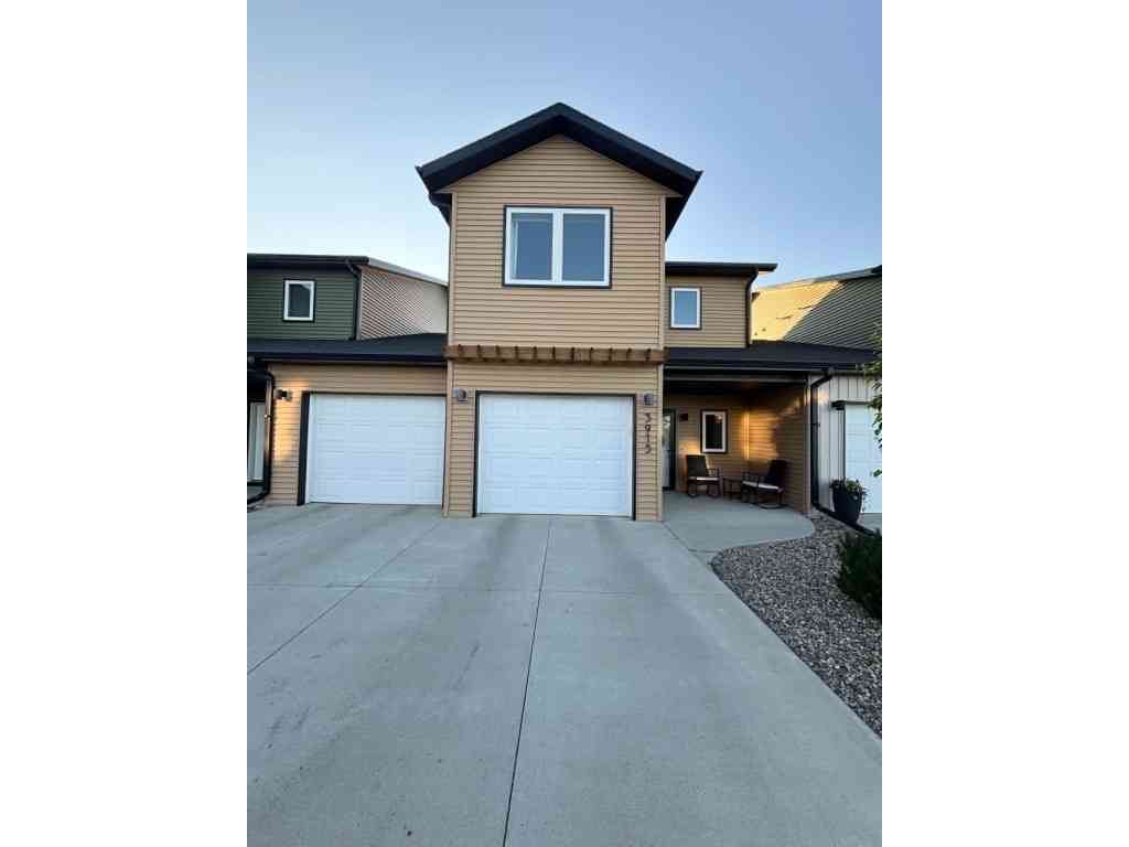 Homes For Sale - 3915 Leighton Dr<br/> Bismarck, ND 58504