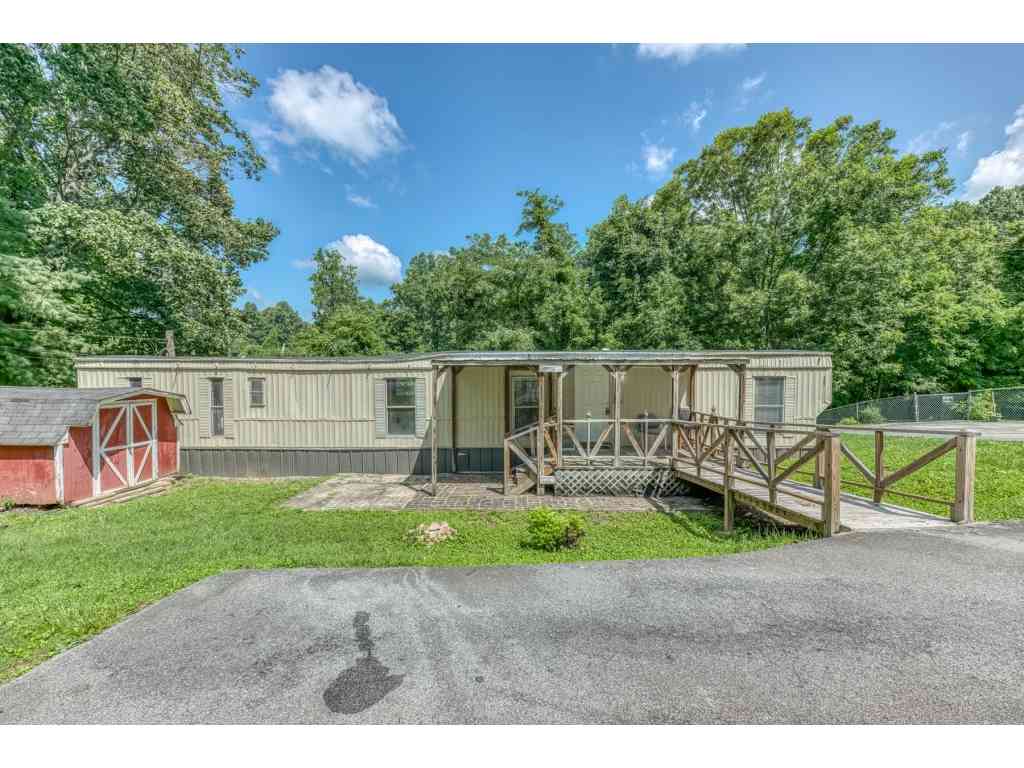 Homes For Sale - 318 & 322 Deck Valley Rd<br/> Bristol, TN 37620