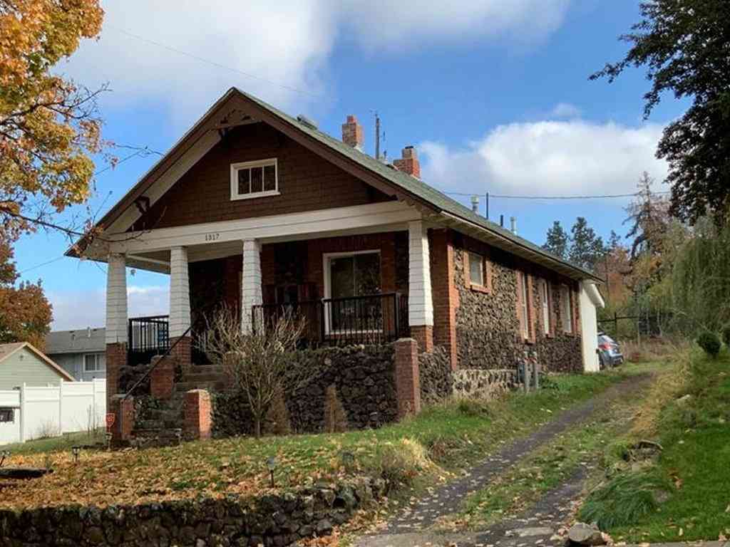 Homes For Sale - 1317 S Pittsburg St<br/> Spokane, WA 99202