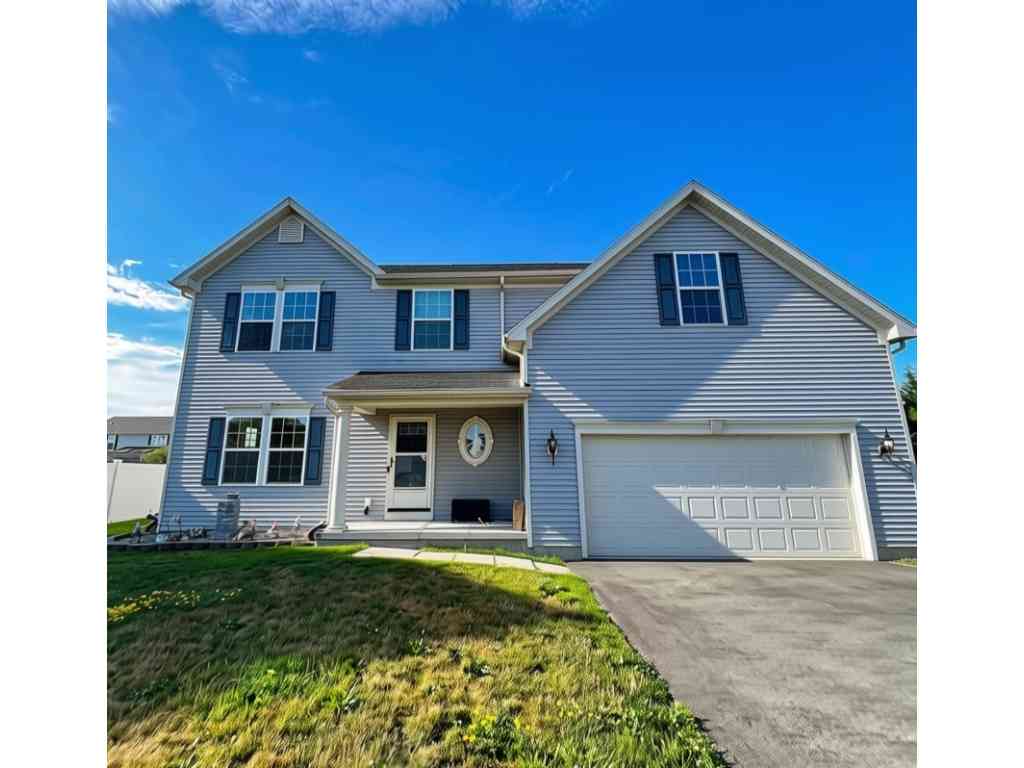 Homes For Sale - 5555 Perth Crse<br/> Clay, NY 13041