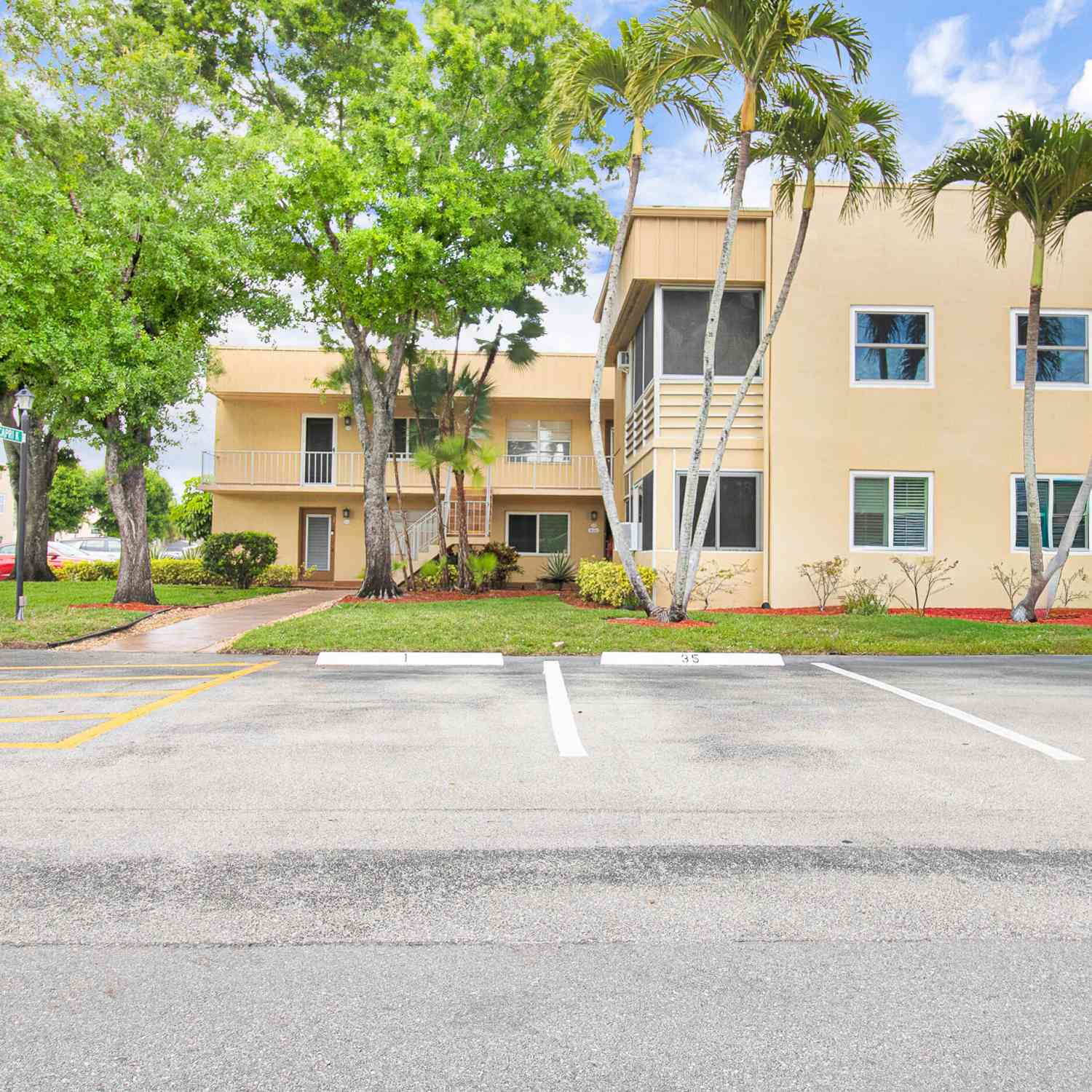 Condo For Sale - 525 Capri K<br/> Palm Beach County, Delray Beach, FL 33484