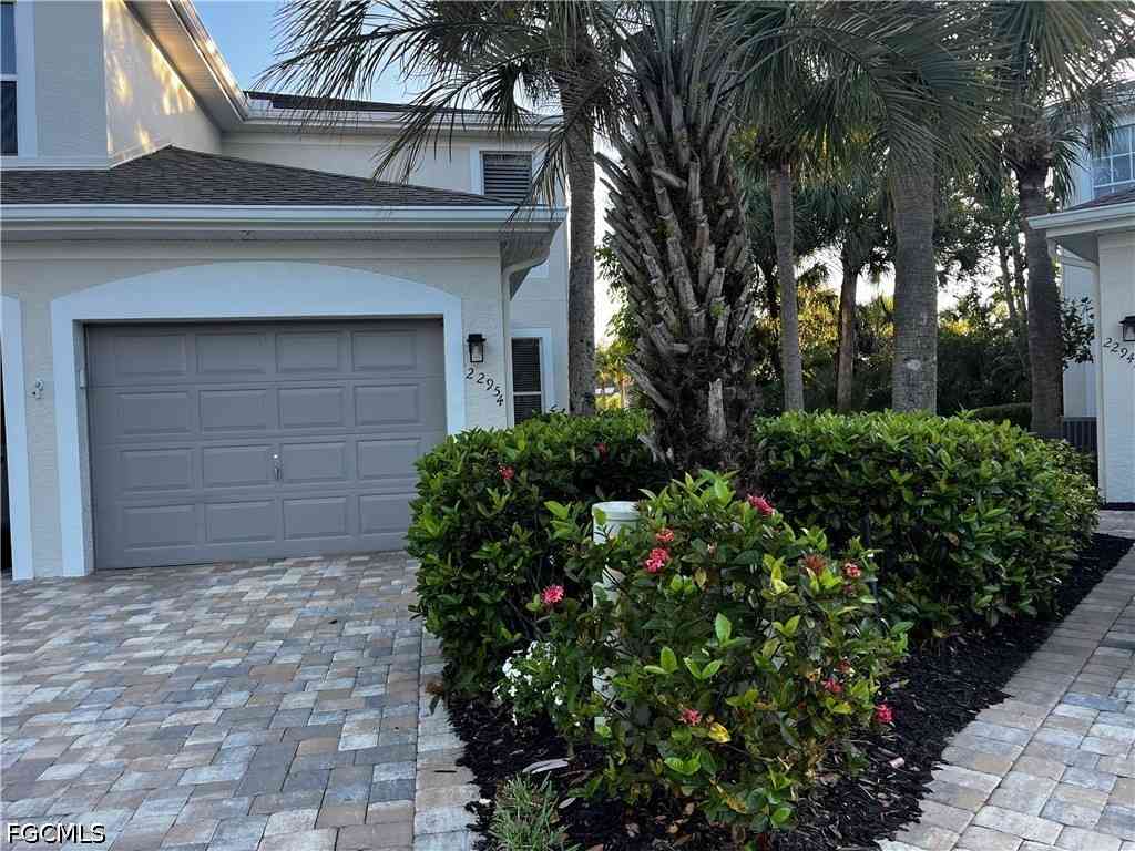 Condo For Sale - 22954 Lone Oak Drive<br/> Estero, FL 33928