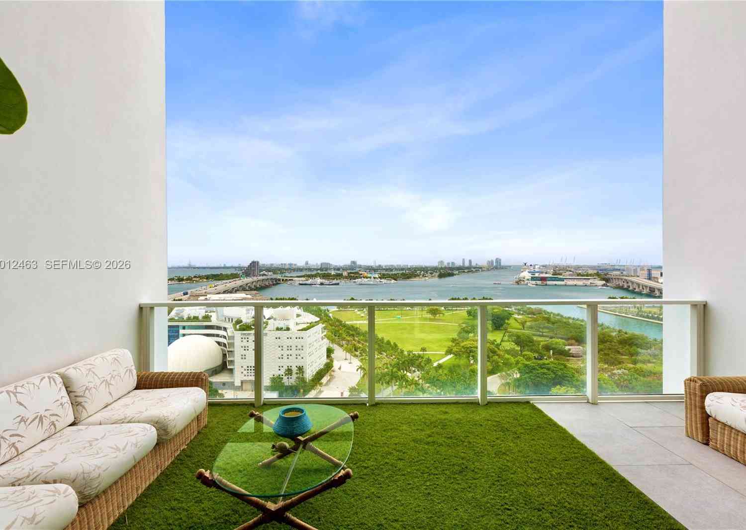 Condo For Sale - 1040 Biscayne Boulevard #1602<br/> Miami, FL 33132