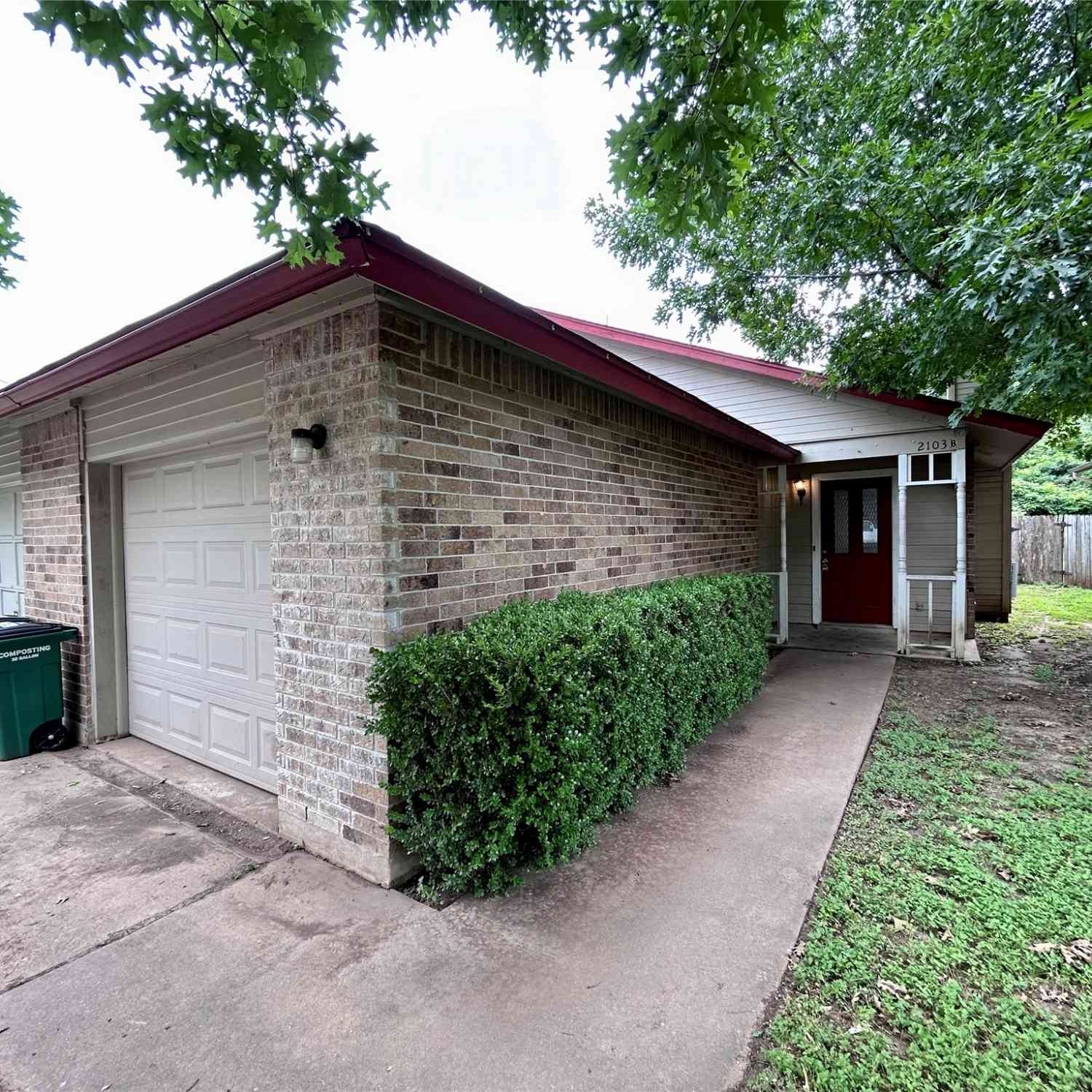 Homes For Rent - 2103 Courtney Street #B<br/> Austin, TX 78745