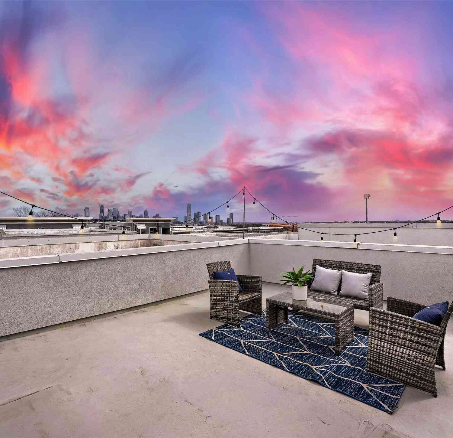 Condo For Rent - 2301 Bluebonnet Lane #4<br/> Austin, TX 78704