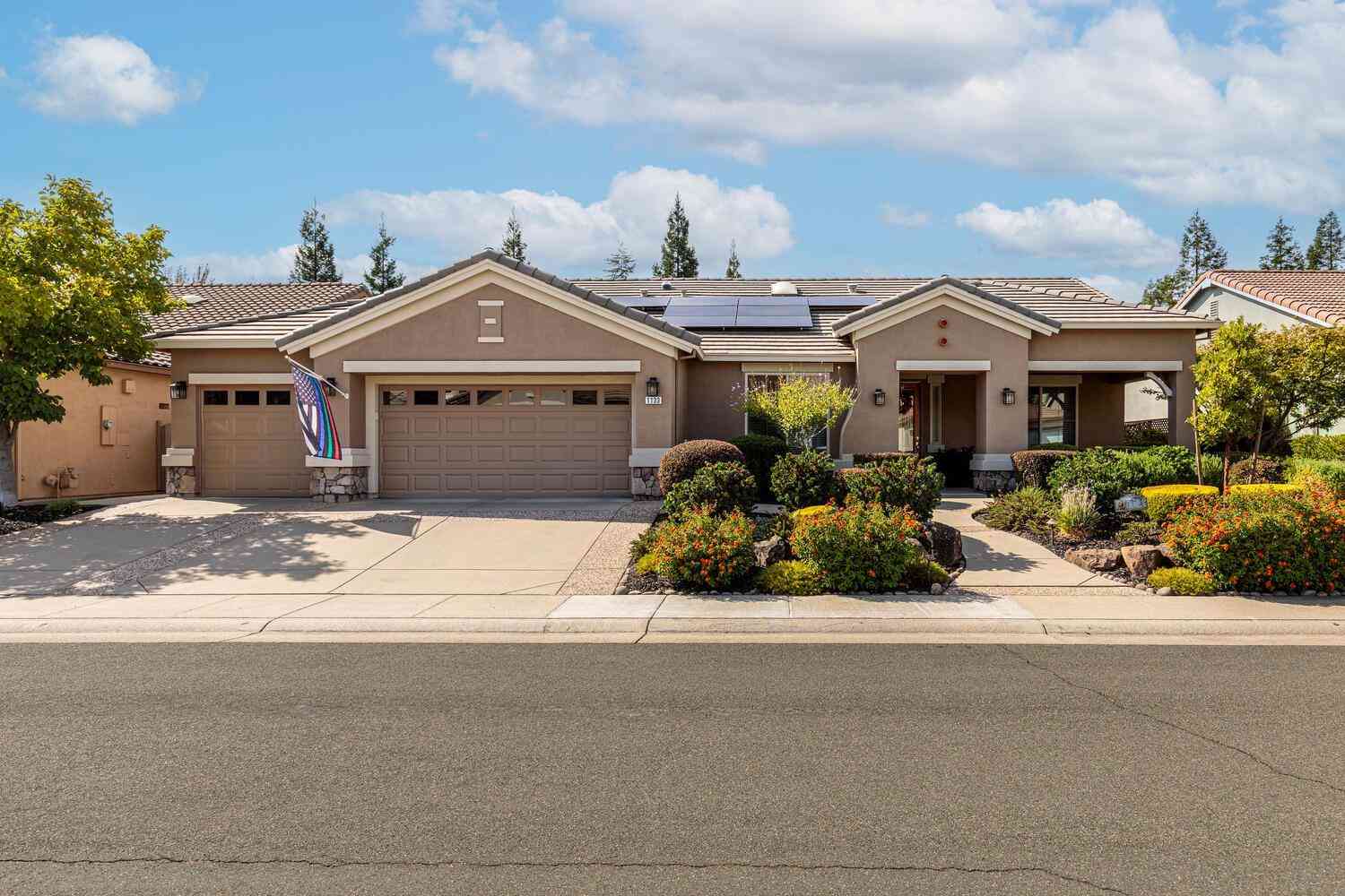 Homes For Sale - Magnolia Lane<br/> Placer County, Lincoln, CA 95648