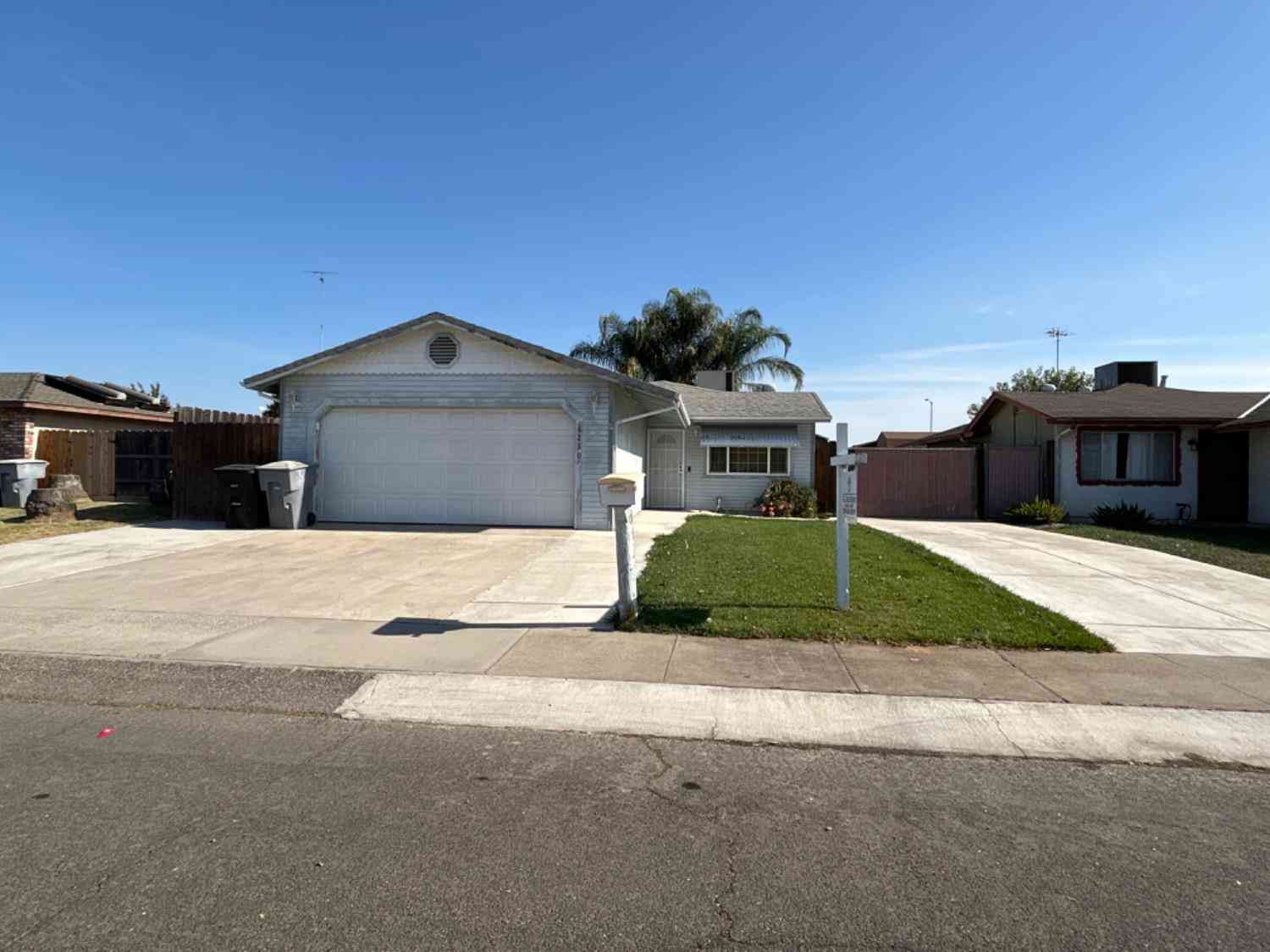 Homes For Sale - E Don Carlos Avenue<br/> Stanislaus County, Riverbank, CA 95367