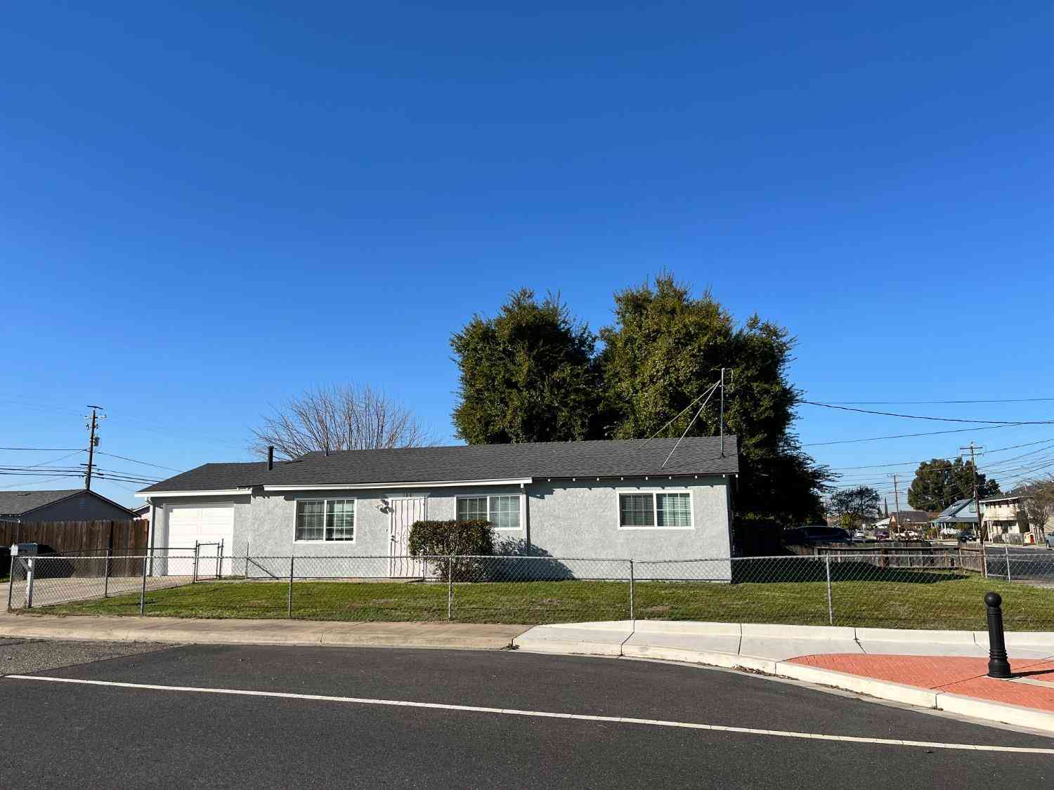 Homes For Sale - E I Street<br/> Stanislaus County, Oakdale, CA 95361