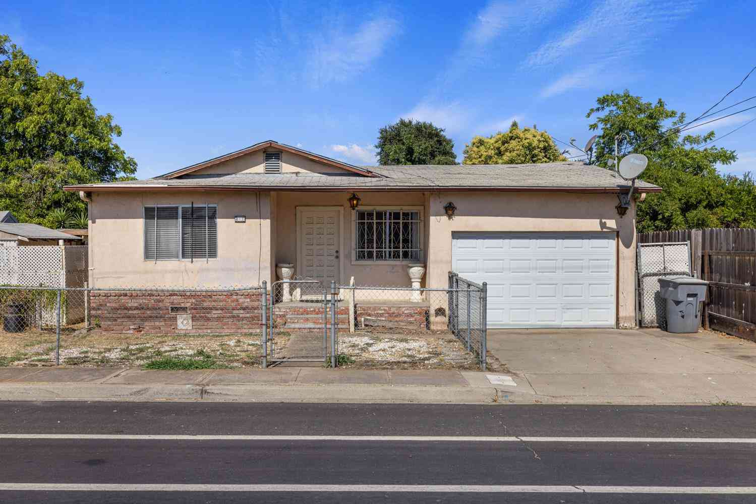 Homes For Sale - Roselle Avenue<br/> Stanislaus County, Riverbank, CA 95367