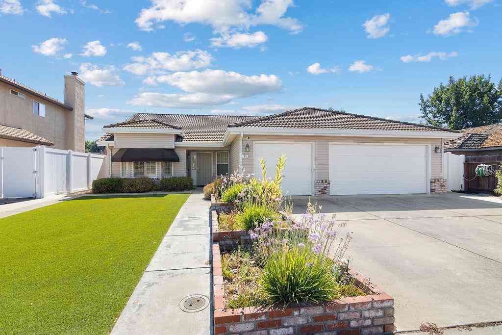 Homes For Sale - Reed Road<br/> Stanislaus County, Oakdale, CA 95361