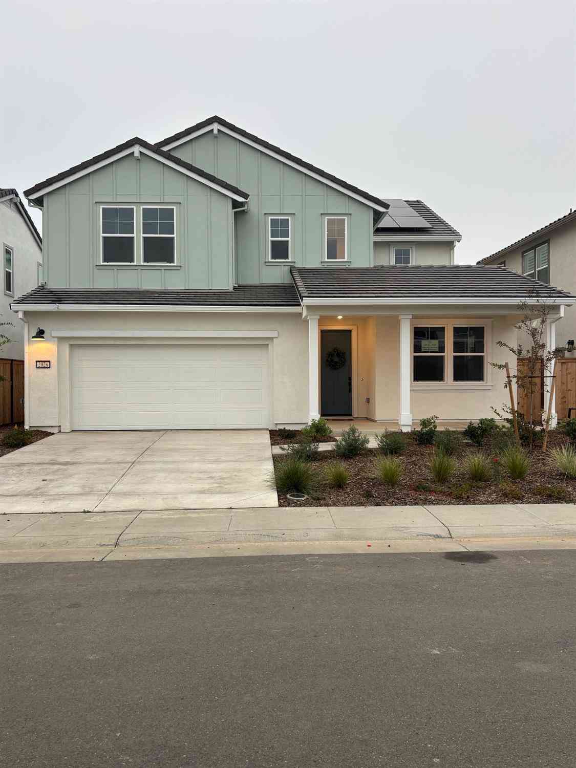 Homes For Sale - Knightsbridge Lane<br/> Placer County, Roseville, CA 95747