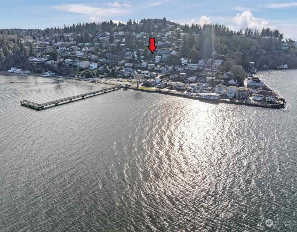6726 Soundview Drive, Tacoma, Washington image 1