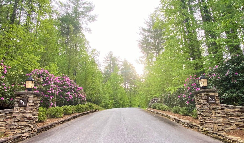 108 Mystic Pines Way #7, Hendersonville, North Carolina image 17