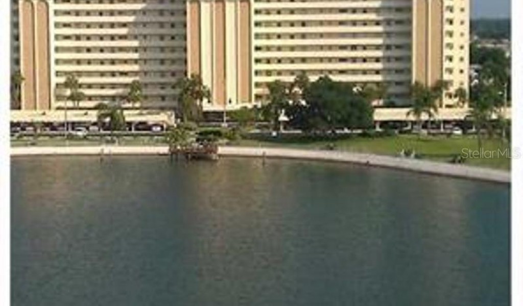 4725 Cove Circle #710, Saint Petersburg, Florida image 1