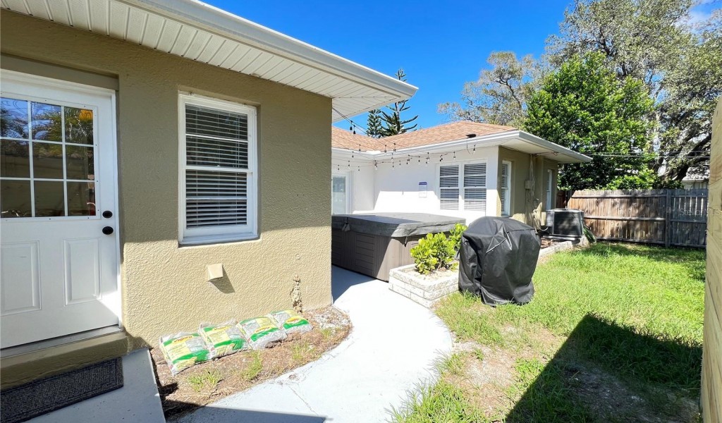 1505 Laura Street, CLEARWATER, Florida image 35