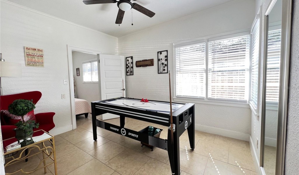 1505 Laura Street, CLEARWATER, Florida image 31