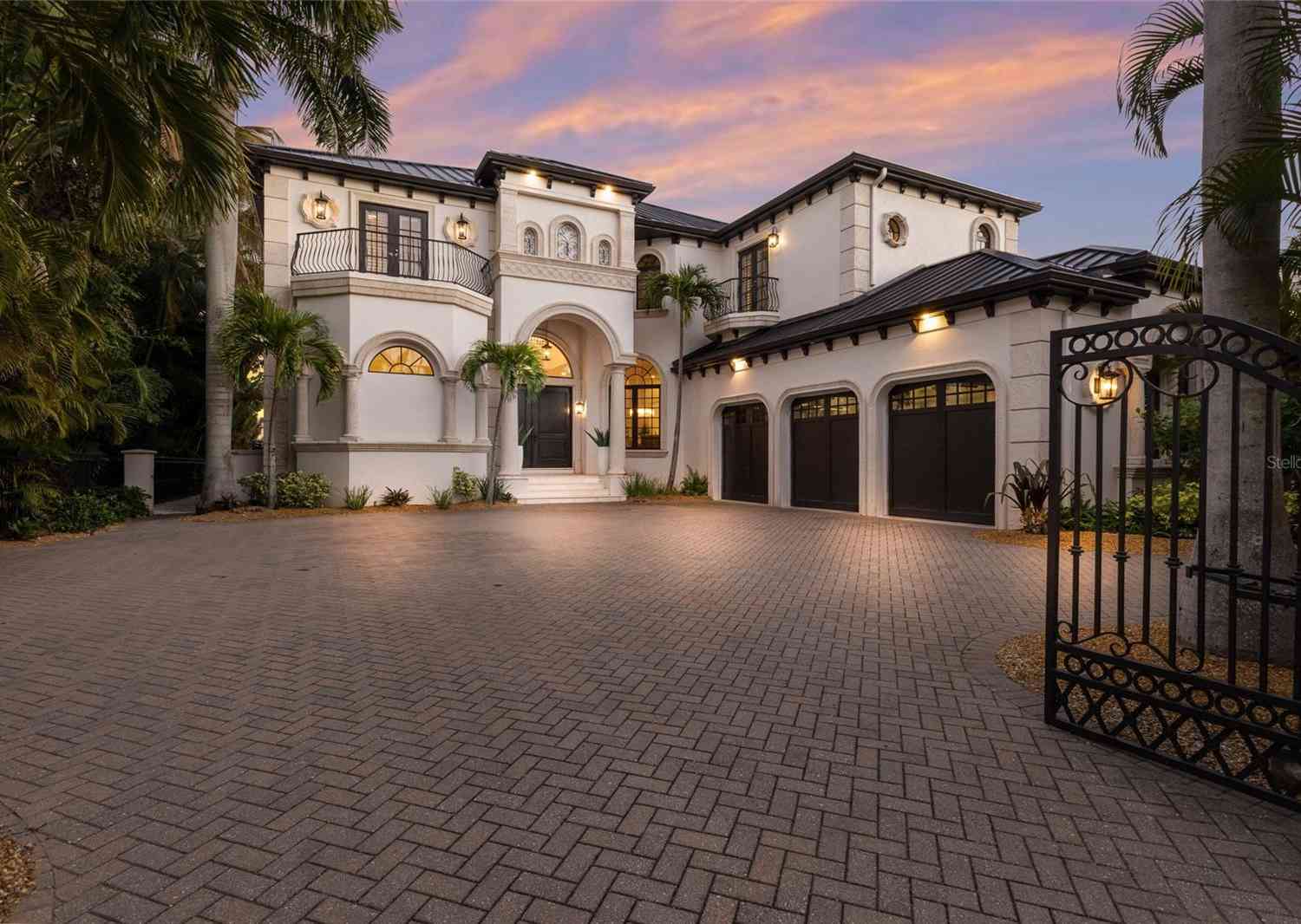 Homes For Sale - 1418 John Ringling Parkway<br/> Sarasota County, SARASOTA, FL 34236