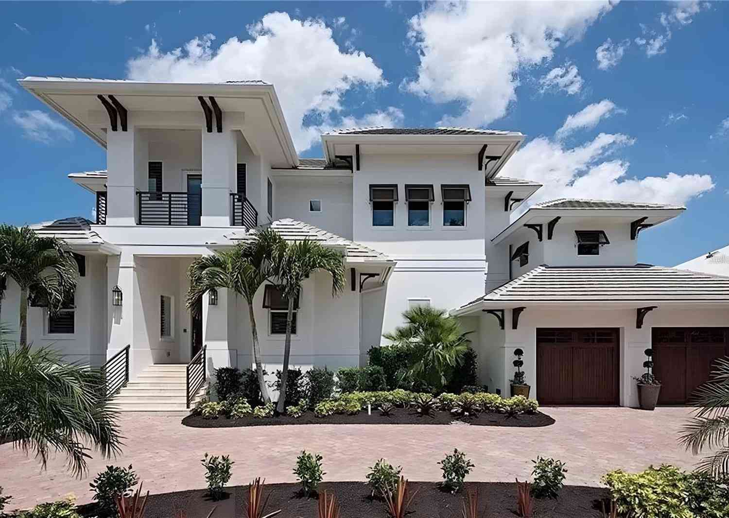 Homes For Sale - 130 N Blvd Of The Presidents<br/> Sarasota County, SARASOTA, FL 34236