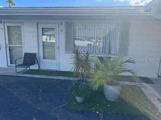 Condo For Sale - 525 Manatee Court #13<br/> Sarasota County, VENICE, FL 34285