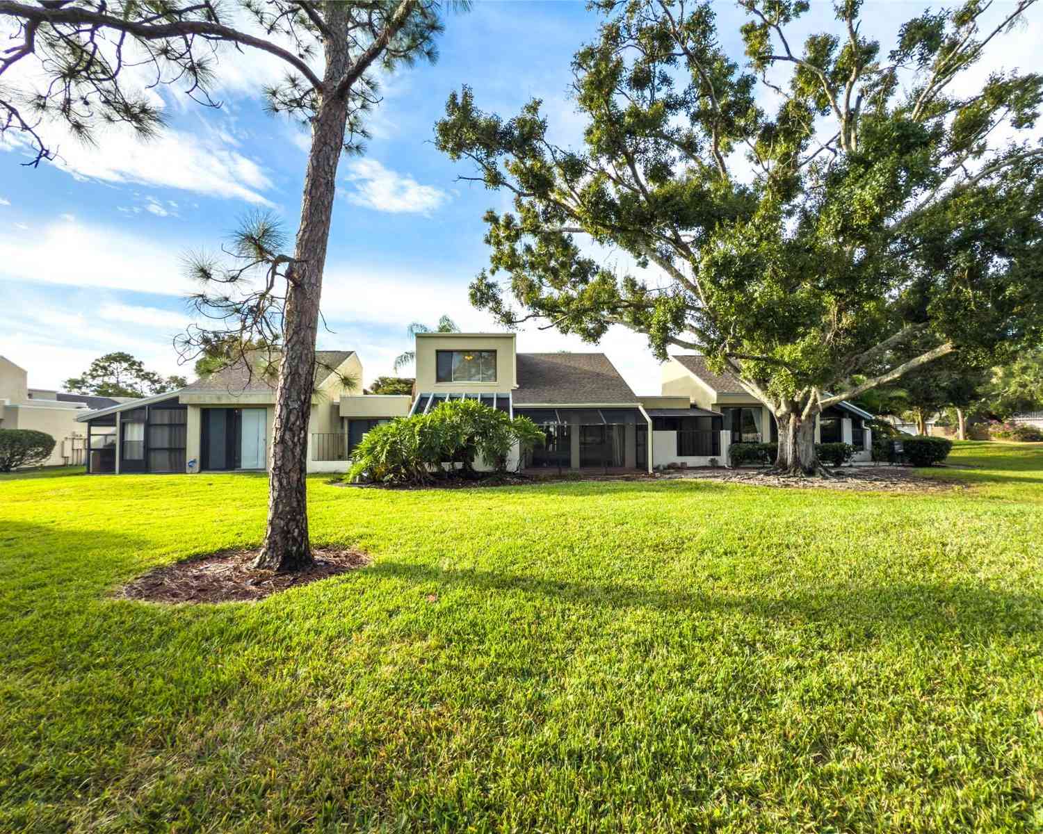 Condo For Sale - 2375 Lakeside Mews #D2<br/> Sarasota County, SARASOTA, FL 34235