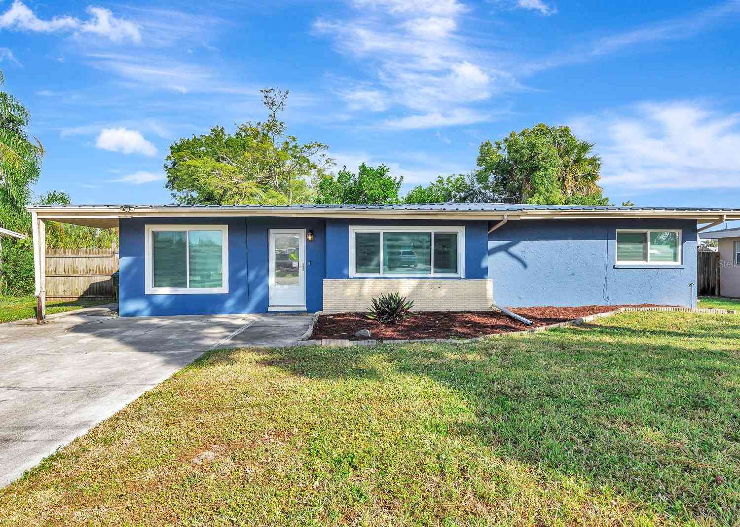 Homes For Sale - 2127 Lee Lane<br/> Sarasota County, SARASOTA, FL 34231