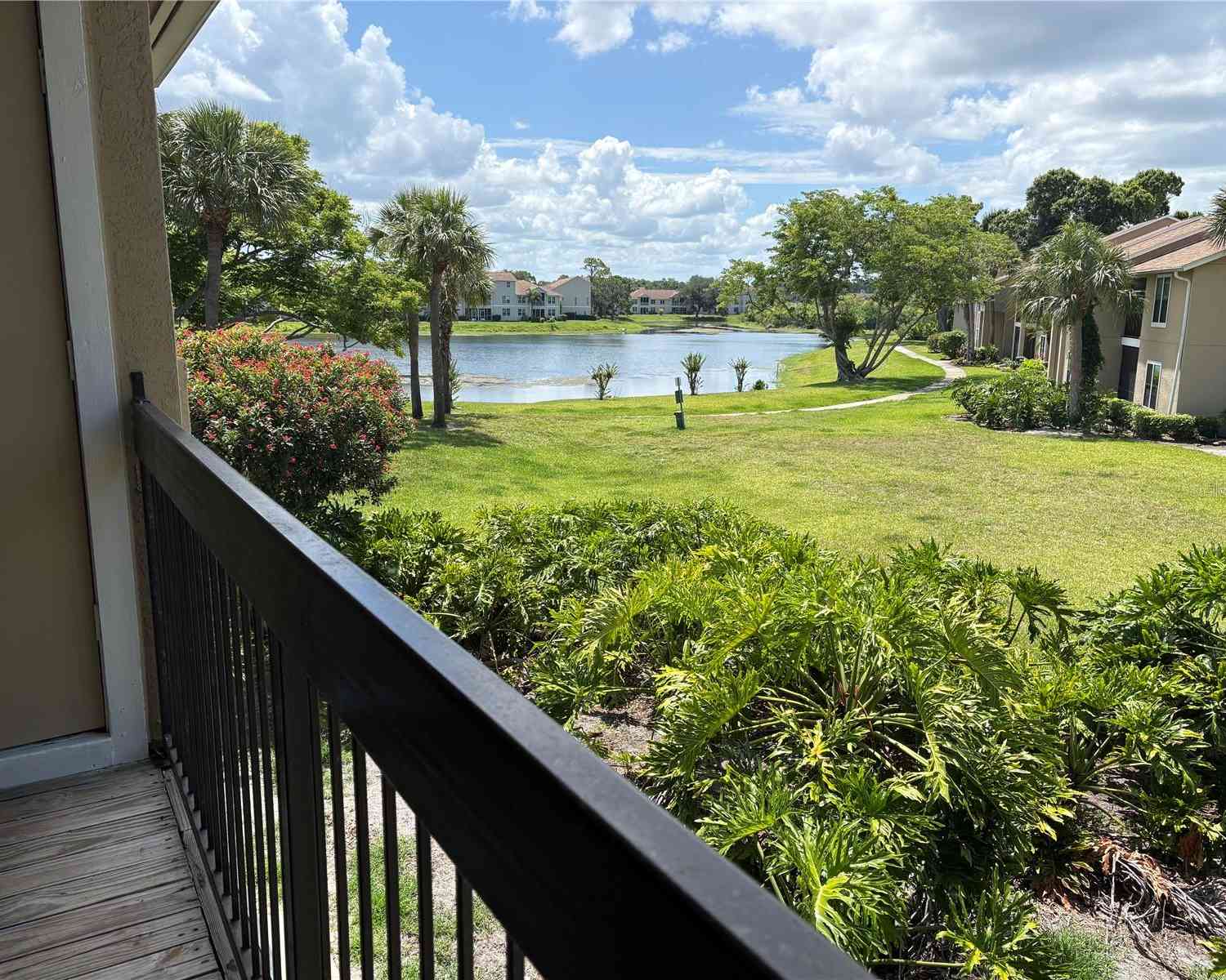 Condo For Sale - 4033 Crockers Lake Boulevard #28<br/> Sarasota County, SARASOTA, FL 34238