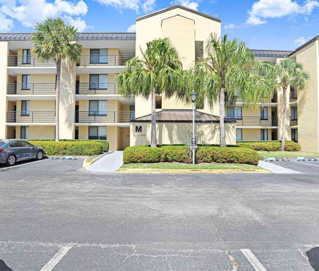 Condo For Sale - 2424 W Tampa Bay Boulevard #M205<br/> Tampa, FL 33607