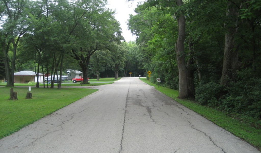 1406 W Wauconda Road, McHenry, Illinois image 8
