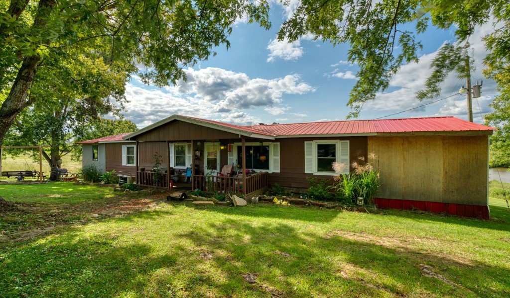 5105 Blue Springs Rd, Sparta, Tennessee image 1