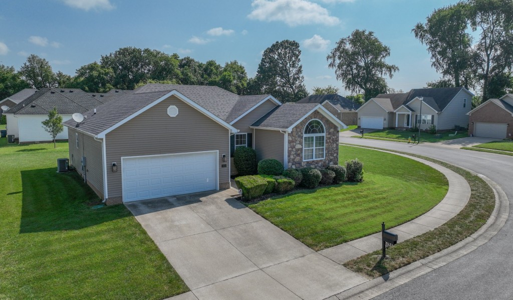 2753 Pointe Ct, Bowling Green, Kentucky image 2